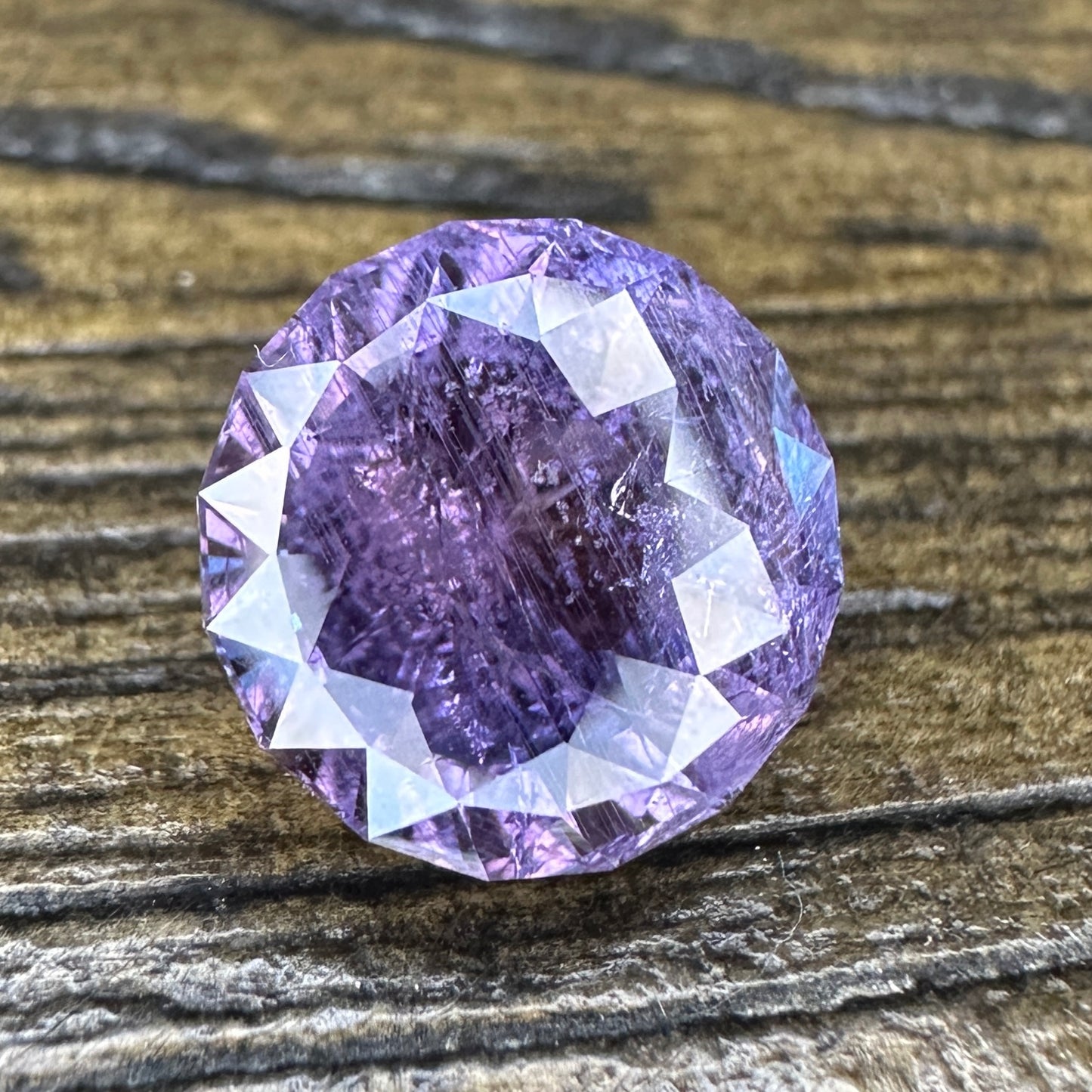 5.58ct UMBA SAPPHIRE Faceted Stone SA006