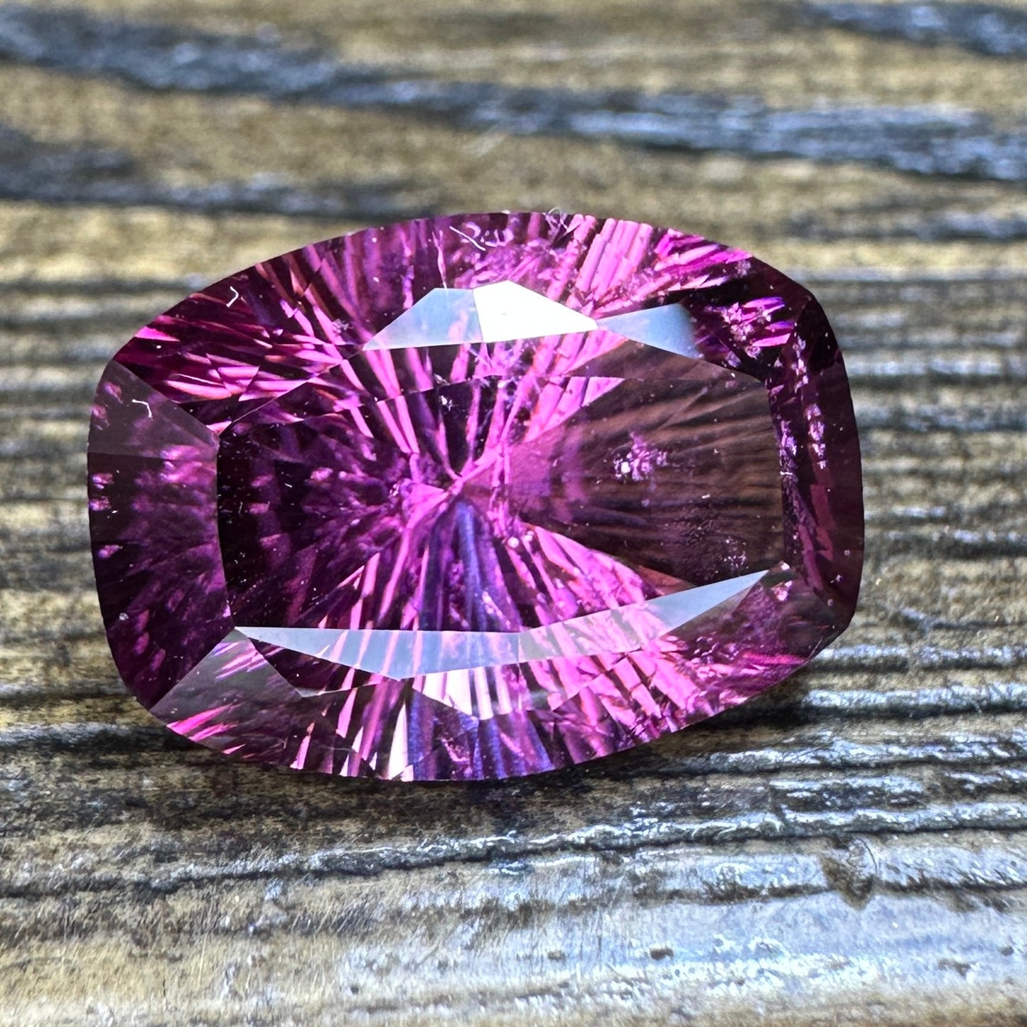 6.35ct Tanga GARNET Faceted Stone GAR001