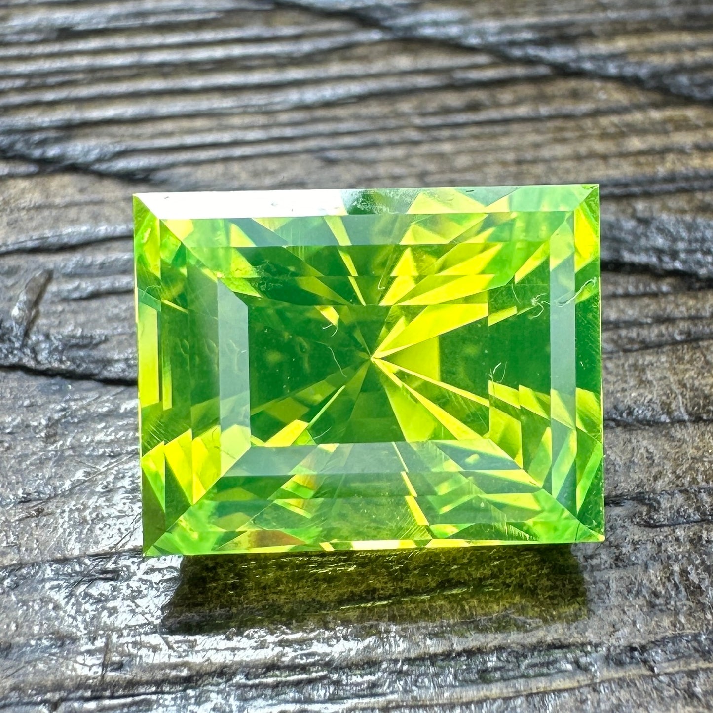 'LuAG Rectangle' Rectangle Cut Faceting Design