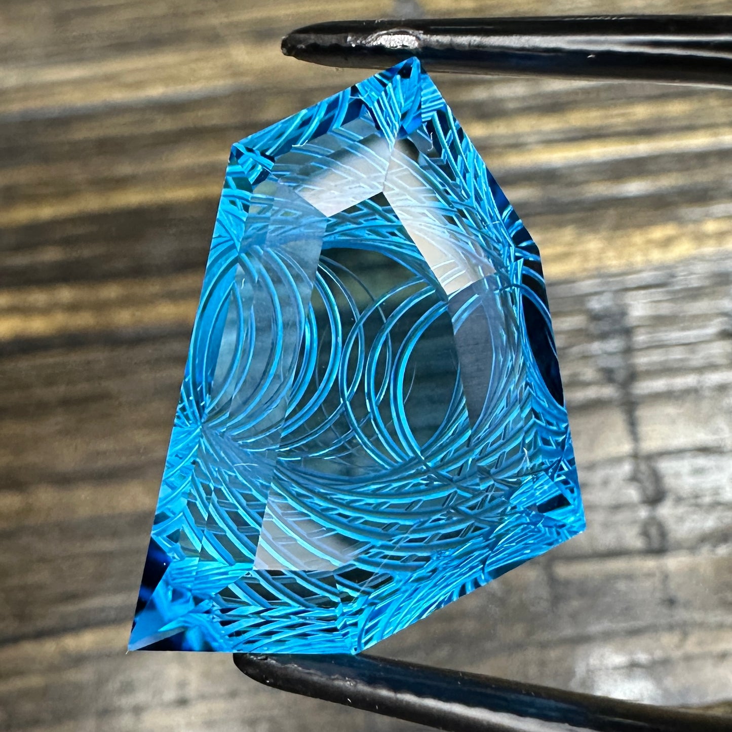 22.26ct Swiss Blue TOPAZ Faceted Stone TOP001