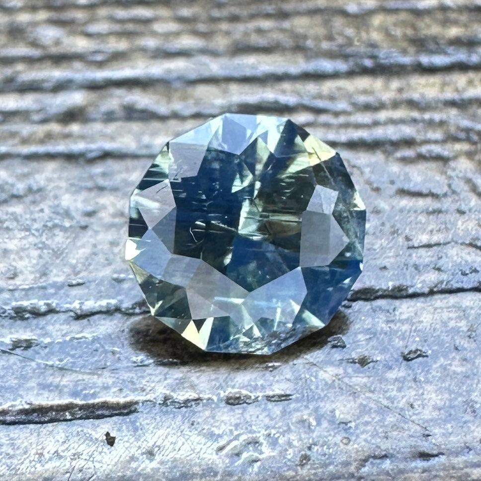 0.98ct GOMBE SAPPHIRE Faceted Stone SA036