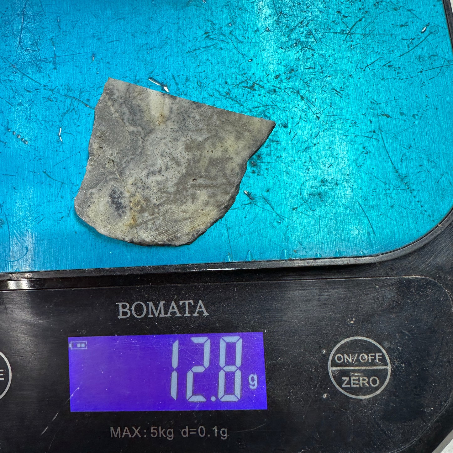 GOLD IN QUARTZ Slab - 12.8 grams