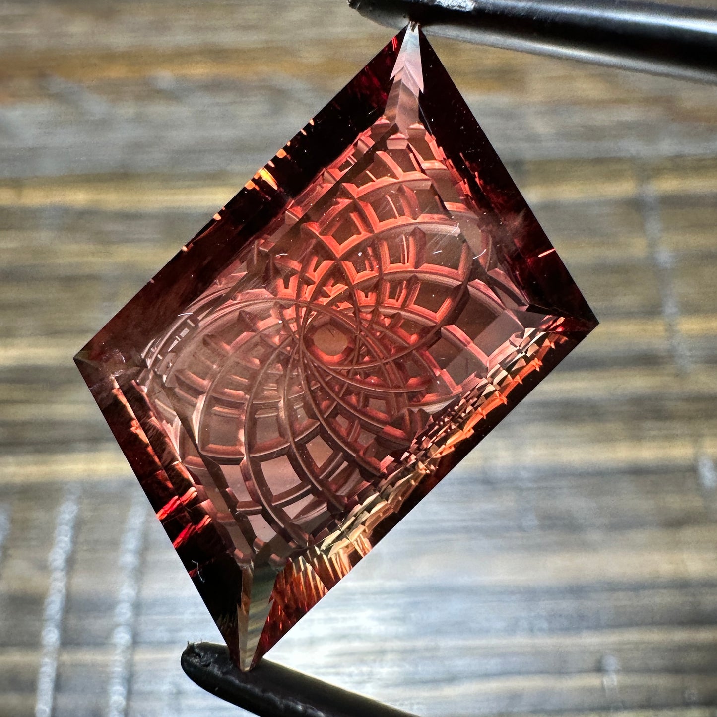 12.20ct Red OREGON SUNSTONE Faceted Stone SUN002