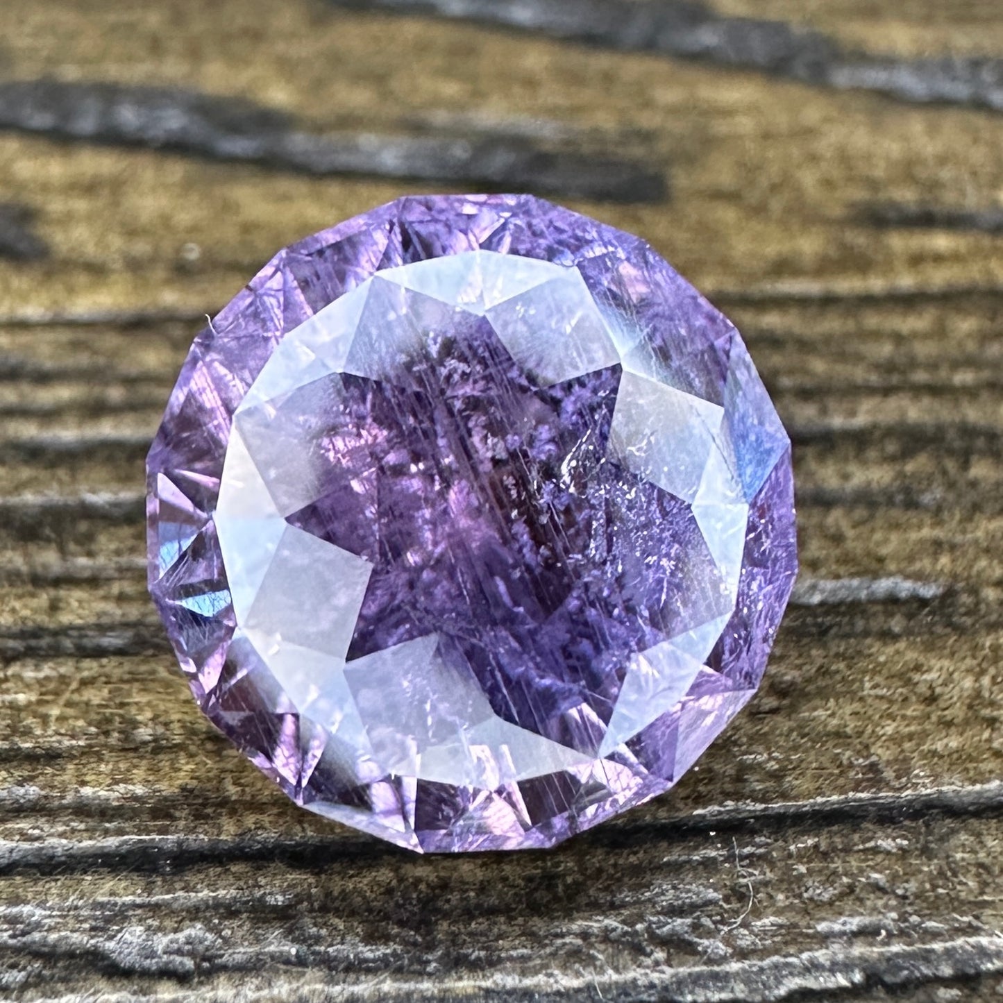 5.58ct UMBA SAPPHIRE Faceted Stone SA006