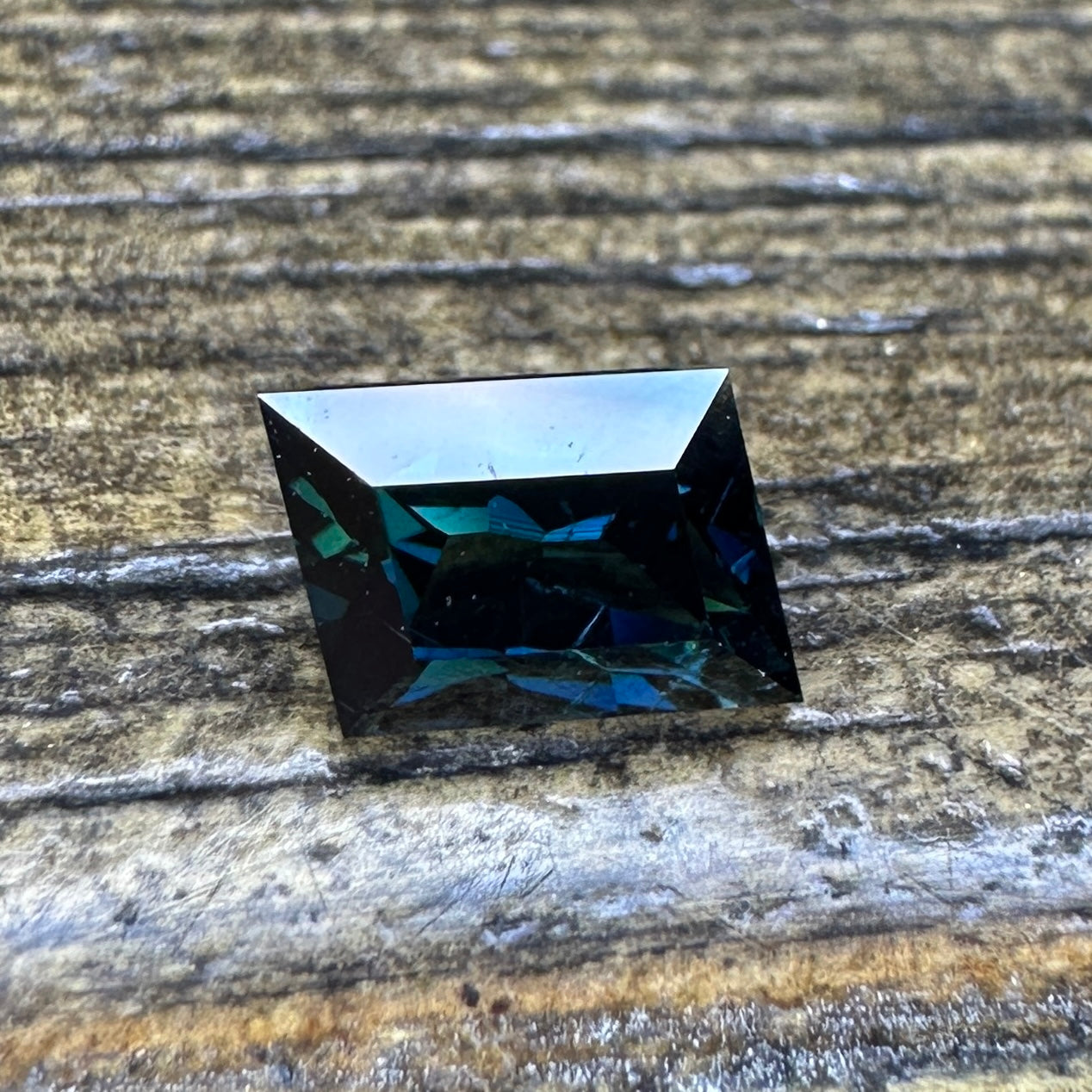 1.15ct Kenyan Sapphire Faceted Stone SA028