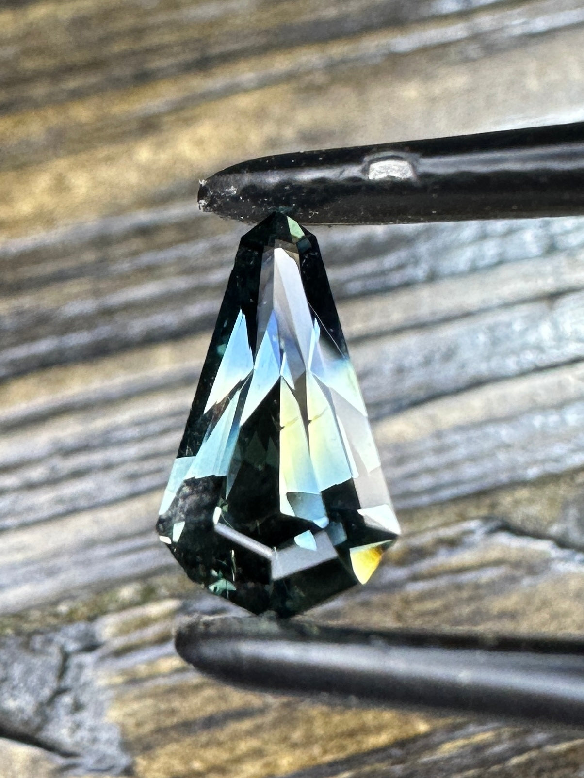 1.25ct Songea Sapphire Faceted Stone SA023