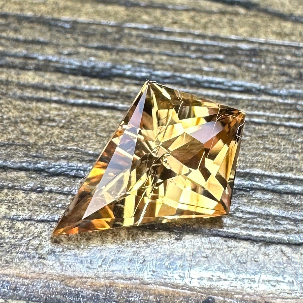 'Topaz Kite' Kite Cut Faceting Design