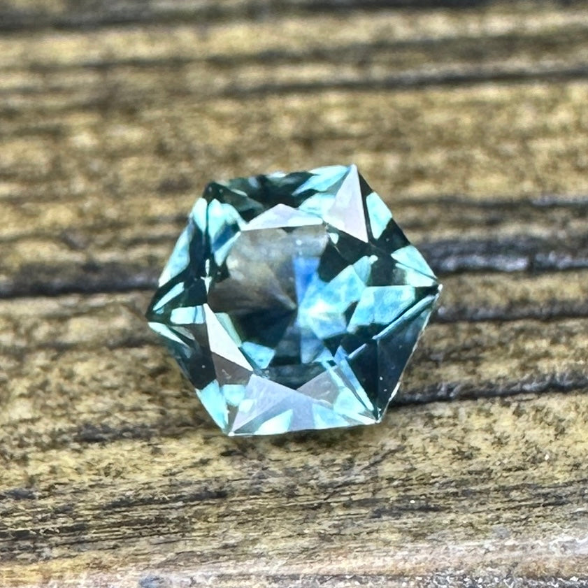0.40ct Montana Sapphire Faceted Stone SA037