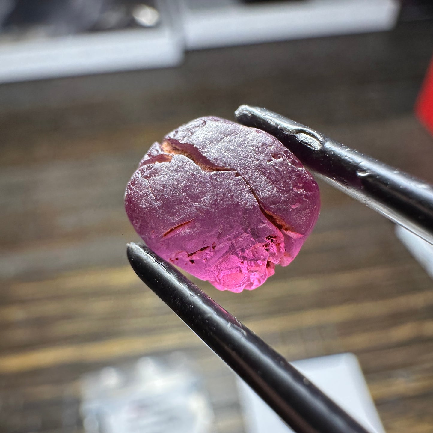 TANGA ROSE GARNET 3pcs., 3.73g Facet Rough Parcel