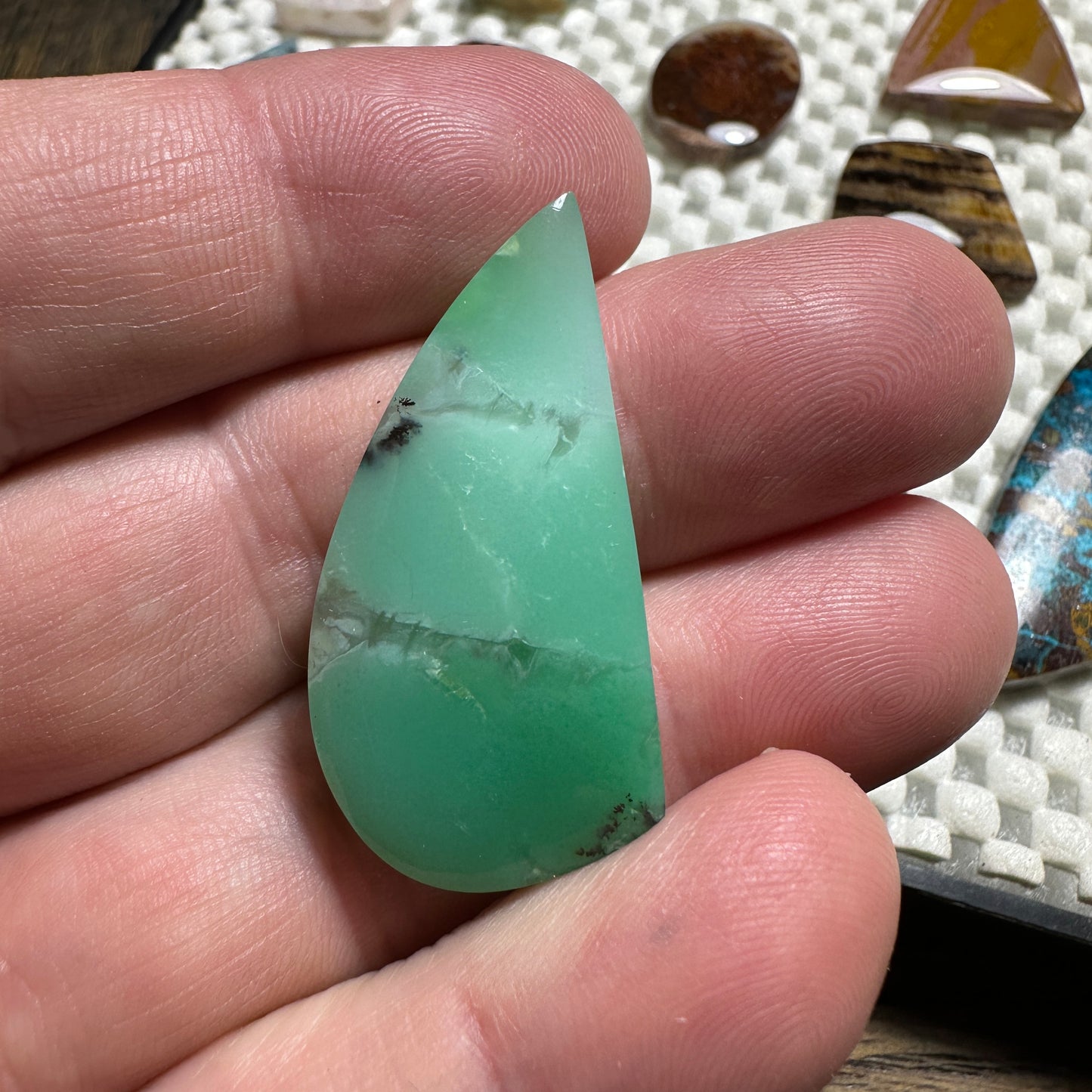 CITRON CHRYSOPRASE cabochon