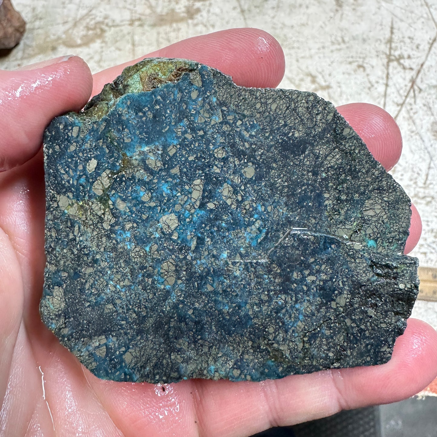 348 gram MORENCI2 Turquoise rough