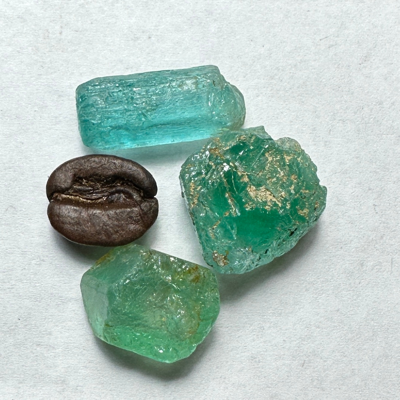 VANADIUM EMERALD 3pcs., 5.53g Facet Rough Parcel