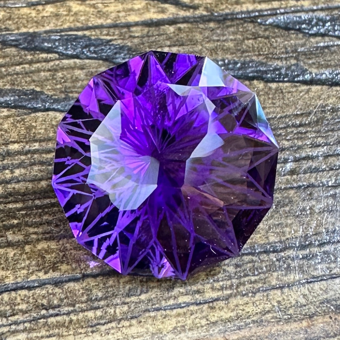 13.75ct AMETHYST Faceted Stone QTZ004