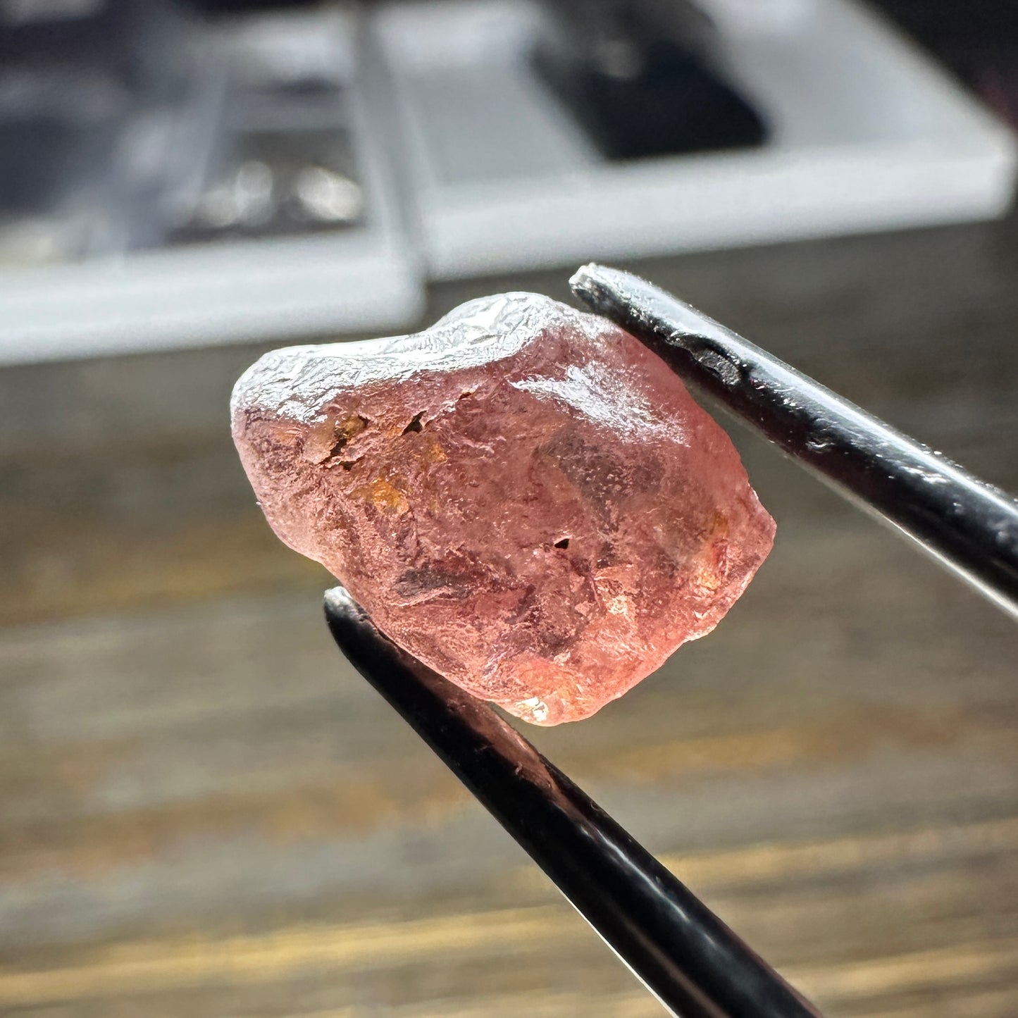 ROSE ZIRCON 3pcs., 6.43g Facet Rough Parcel