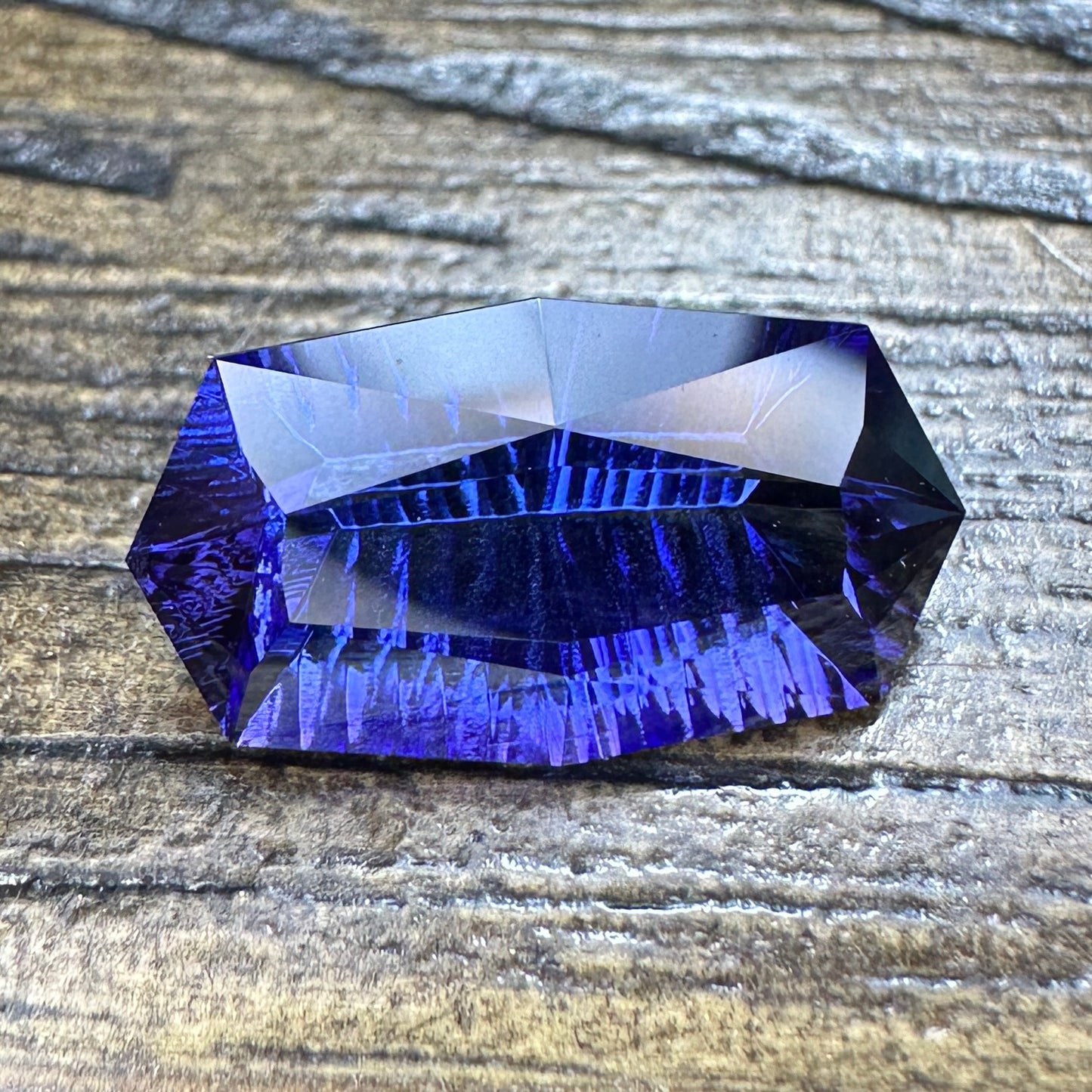 7.38ct Unheated TANZANITE Faceted Stone TAN003