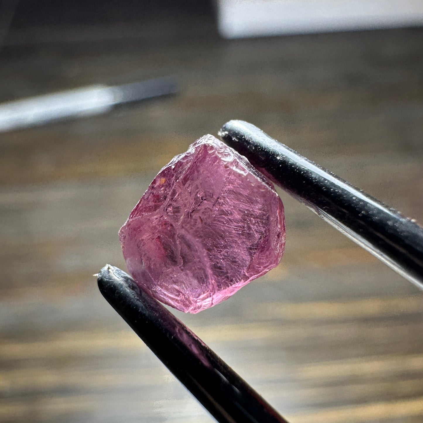 MAHENGE GARNET 3pcs., 2.28g Facet Rough Parcel