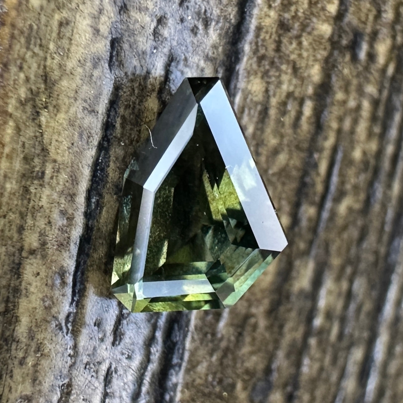 0.74ct Kenyan Sapphire Faceted Stone SA029