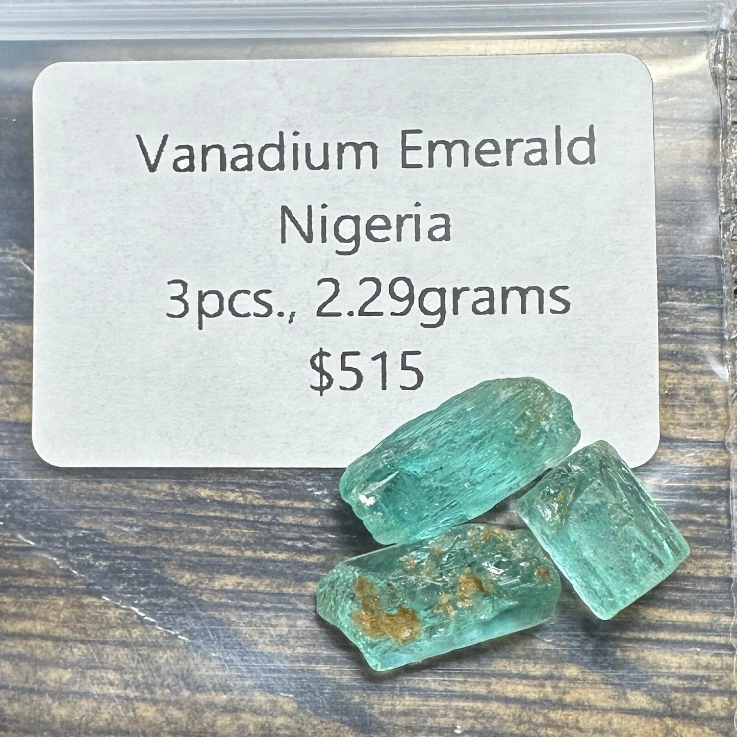VANADIUM EMERALD 3pcs., 2.29g Facet Rough Parcel