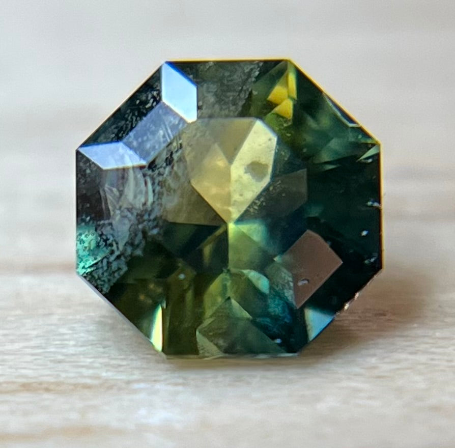 0.45ct Australian Sapphire Faceted Stone SA027