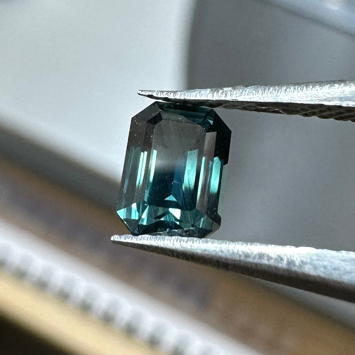 0.81ct GOMBE SAPPHIRE Faceted Stone SA013