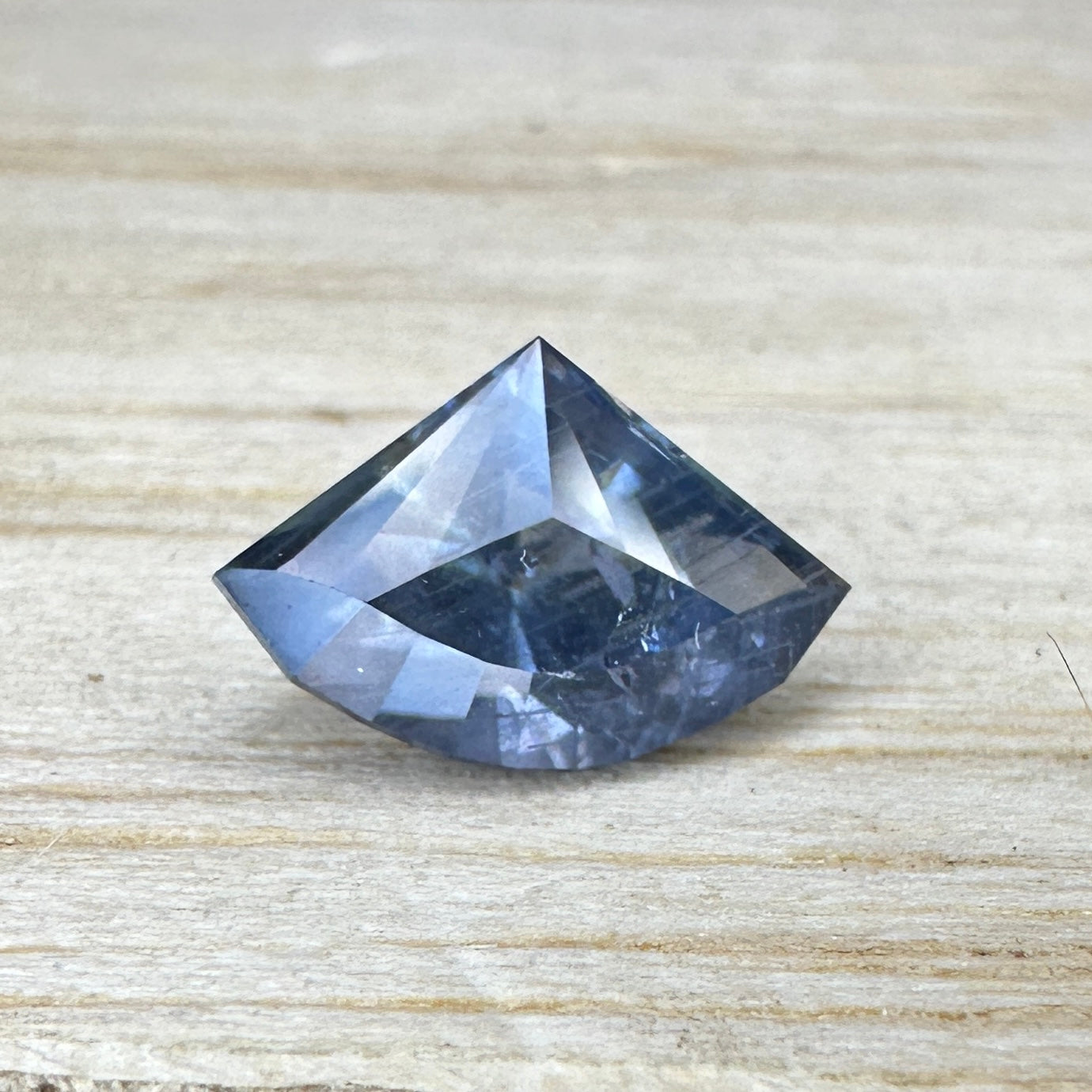 2.14ct UMBA SAPPHIRE Faceted Stone