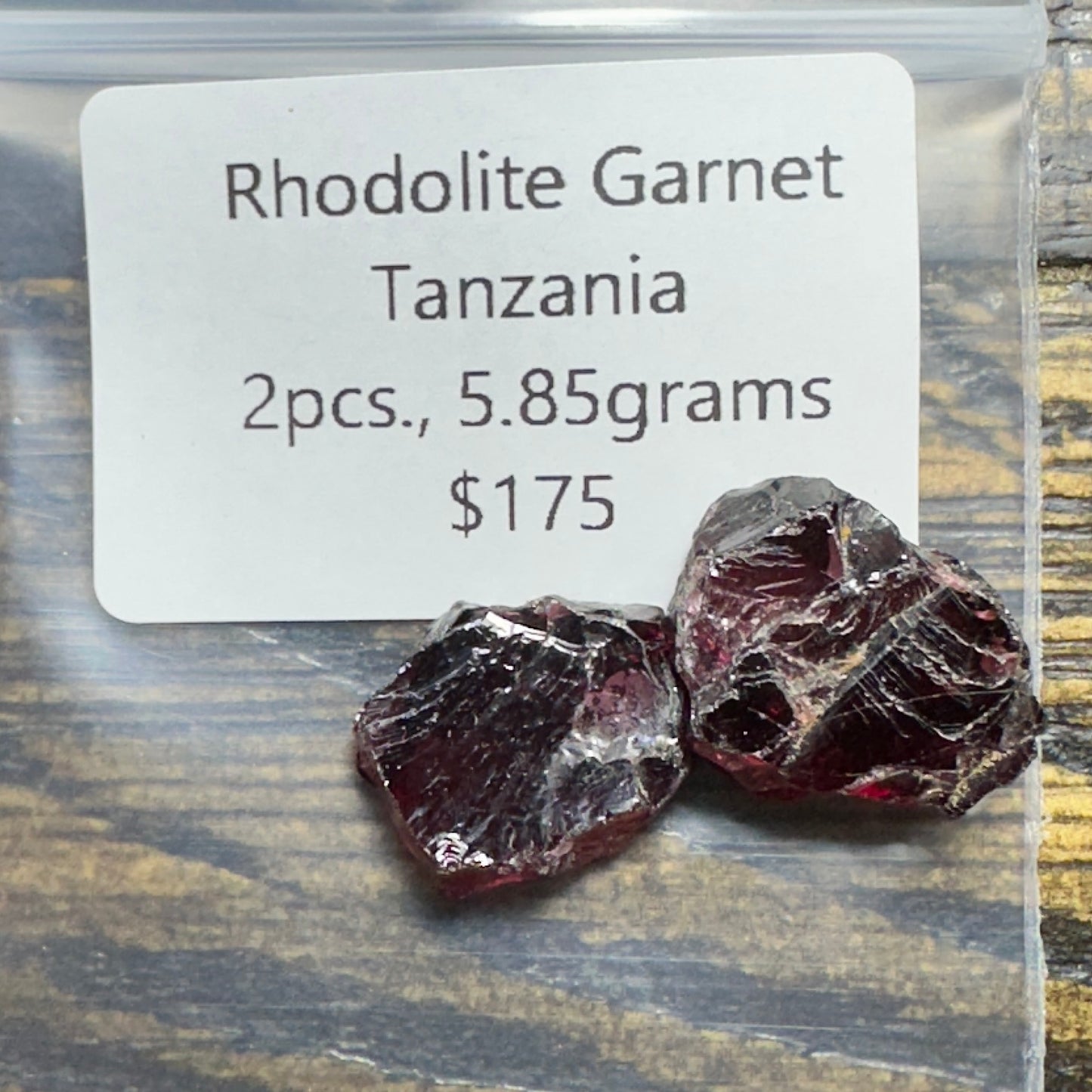 RHODOLITE GARNET 2pcs., 5.85g Facet Rough Parcel