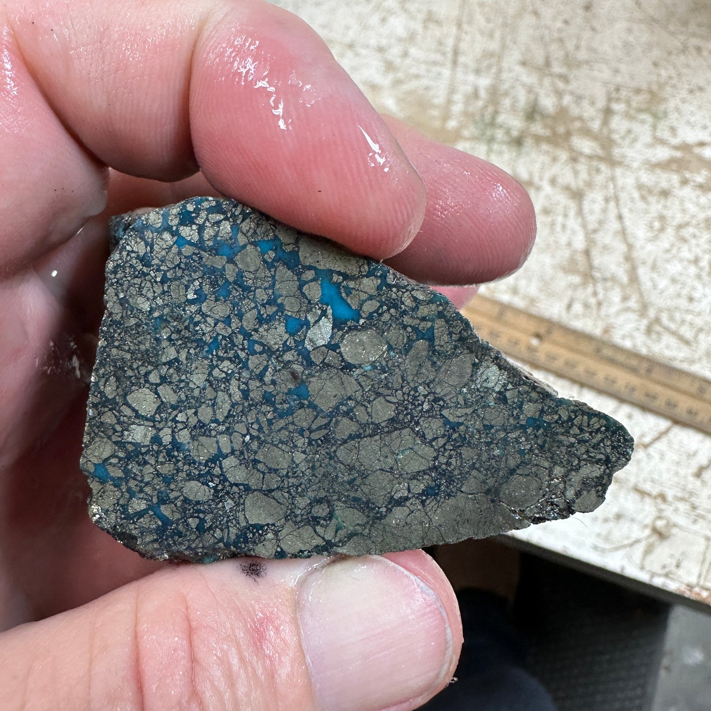 274 gram MORENCI2 Turquoise rough