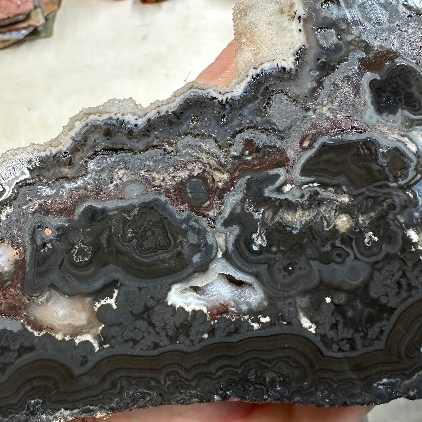 PSILOMELANE IN AGATE Slab - 251 grams