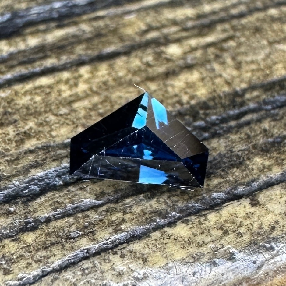 0.29ct Kenyan Sapphire Faceted Stone SA032