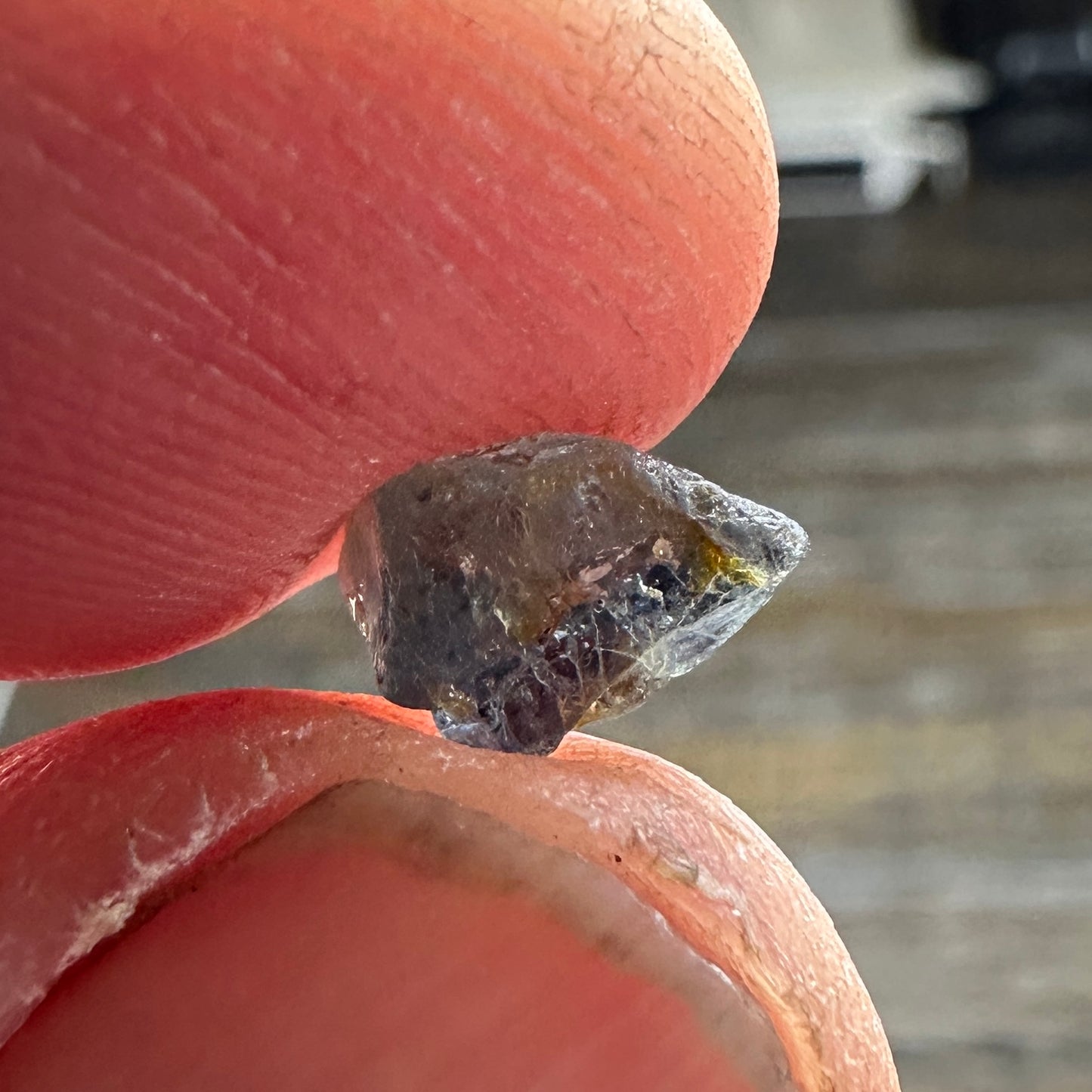 3.65ct UMBA SAPPHIRE Facet Rough