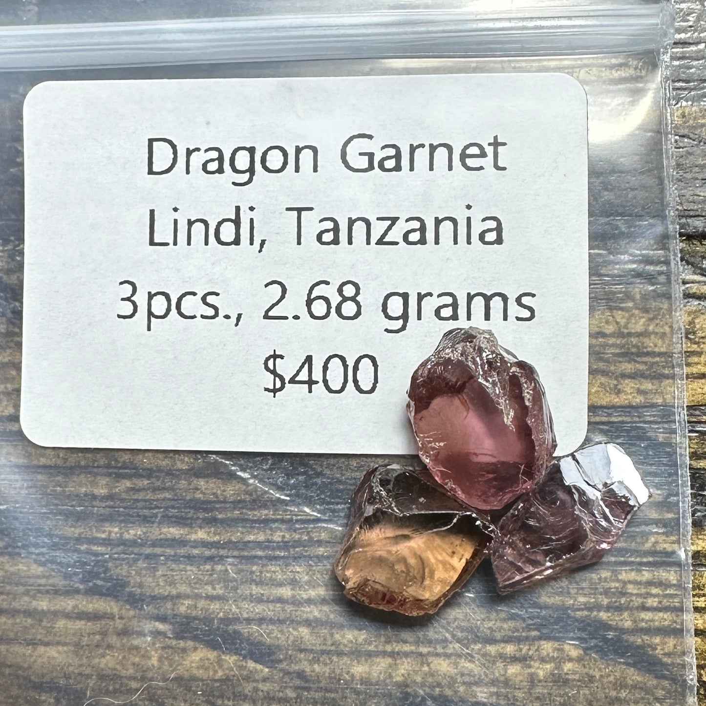 DRAGON GARNET 3pcs., 2.68g Facet Rough Parcel
