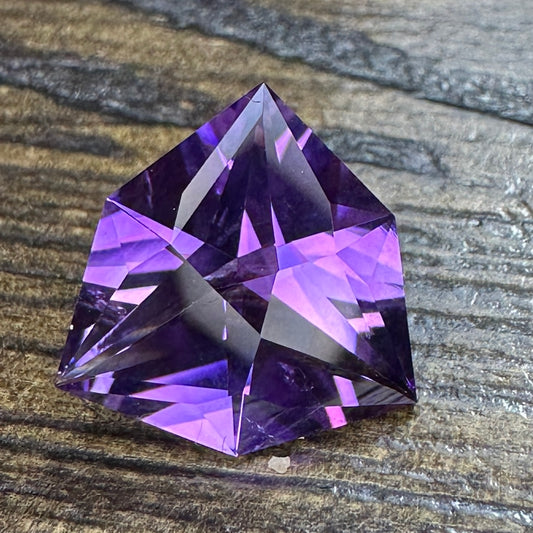 4.28ct AMETHYST Faceted Stone QTZ003