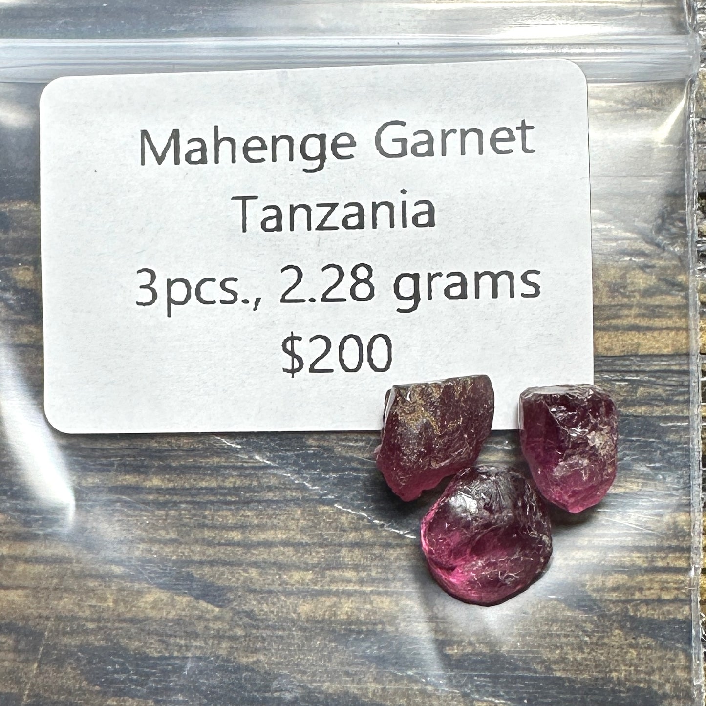 MAHENGE GARNET 3pcs., 2.28g Facet Rough Parcel