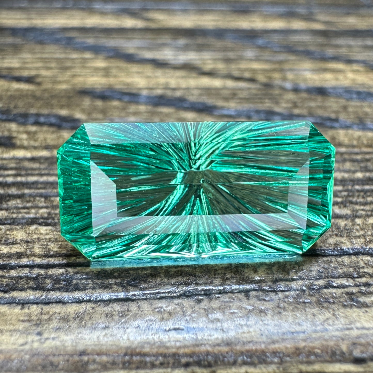 10.81ct COBALT SAPPHIRE Faceted Stone LAB002