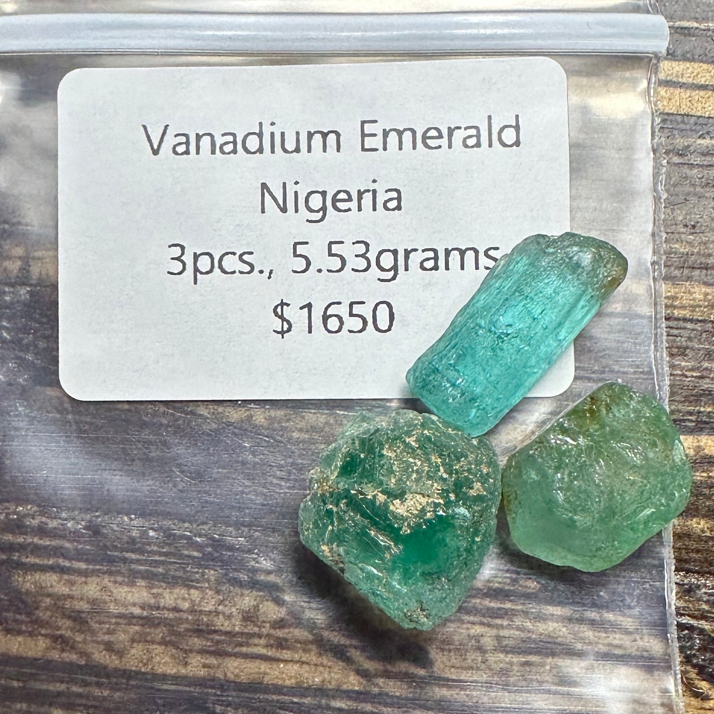 VANADIUM EMERALD 3pcs., 5.53g Facet Rough Parcel