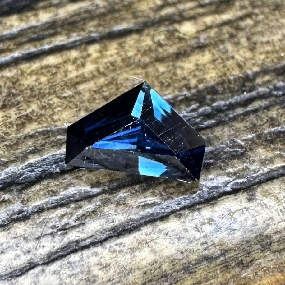 0.29ct Kenyan Sapphire Faceted Stone SA032
