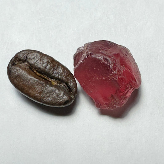 8.57ct TANGA ROSE GARNET Facet Rough