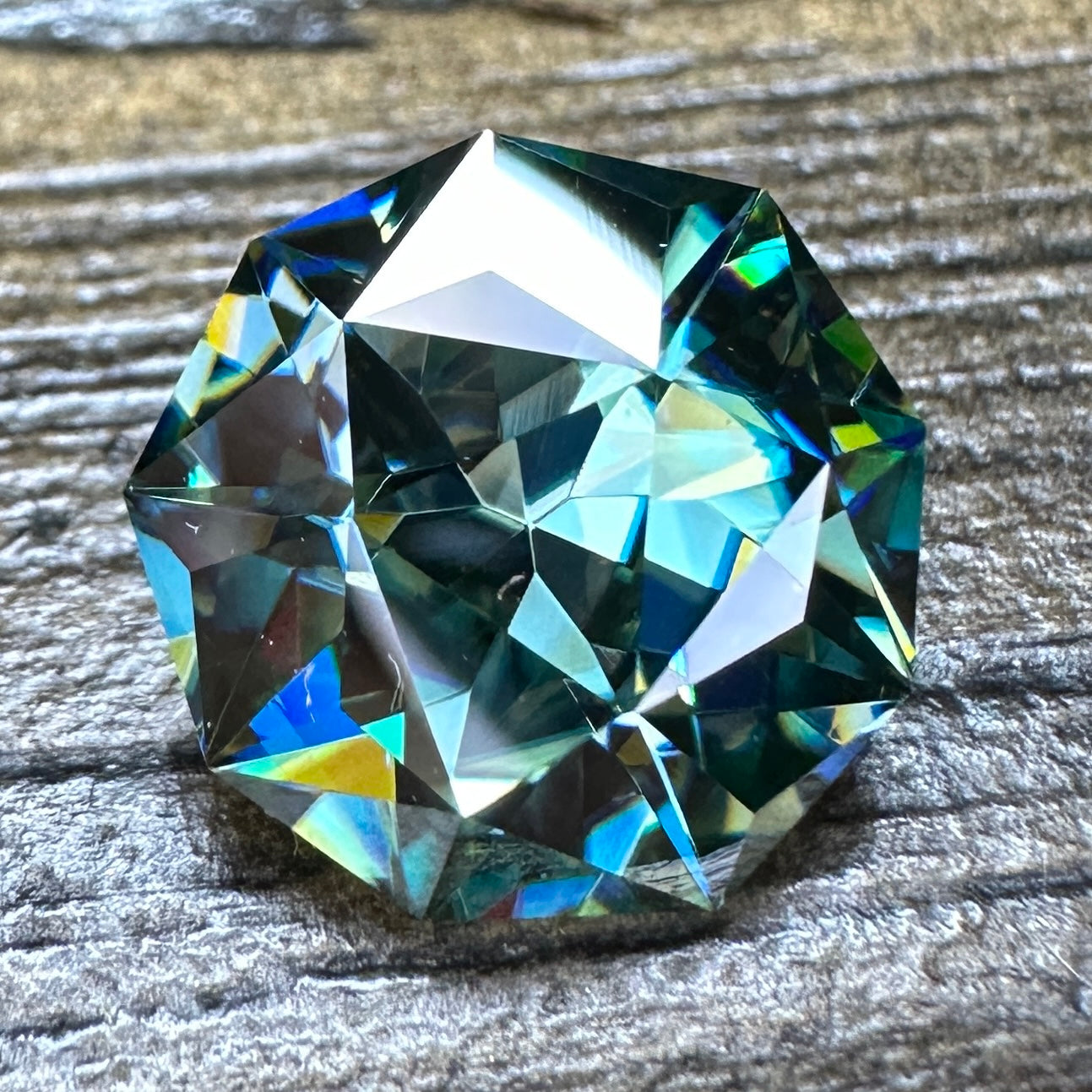 4.32ct DICHROIC MOISSANITE Faceted Stone