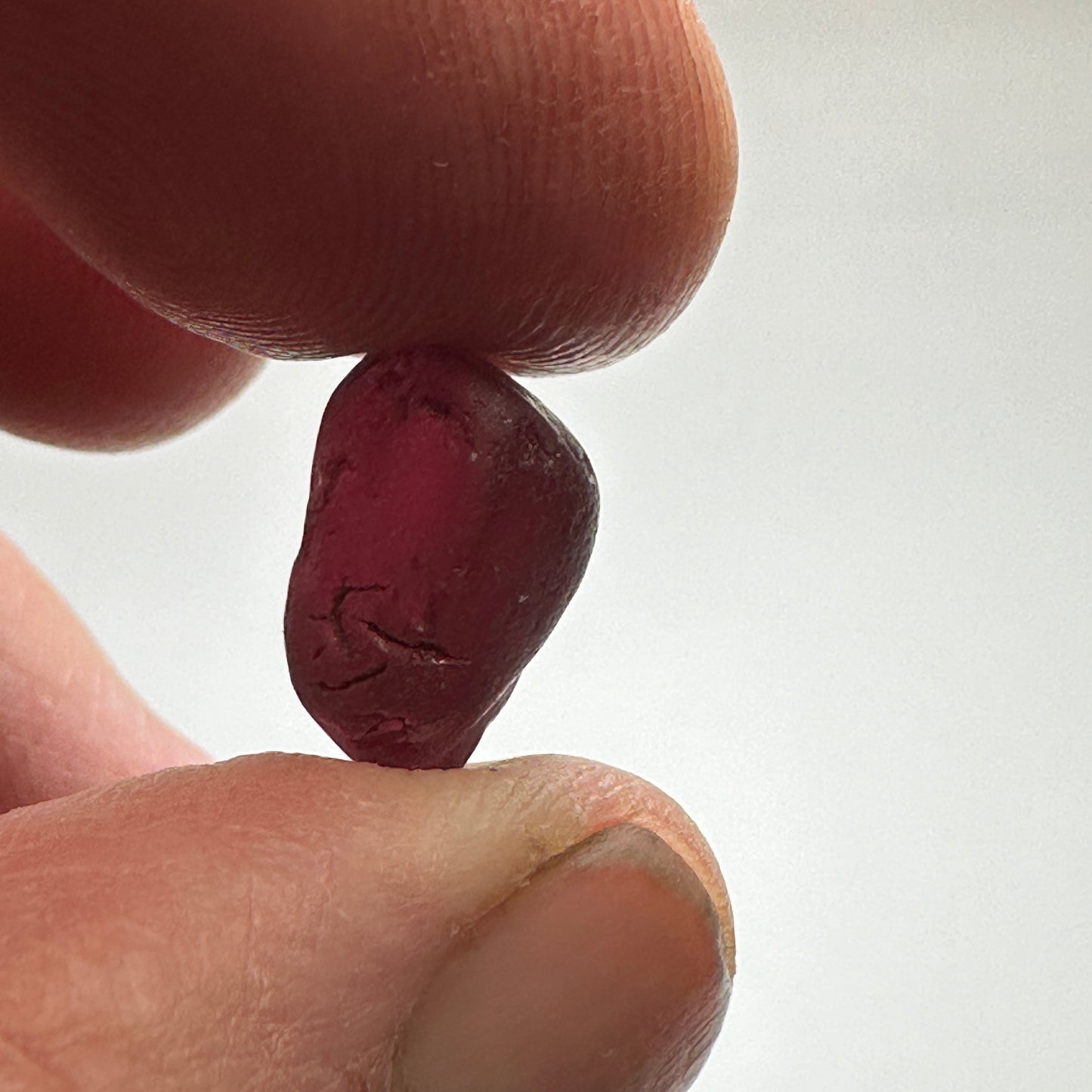 16.6ct RHODOLITE GARNET Facet Rough