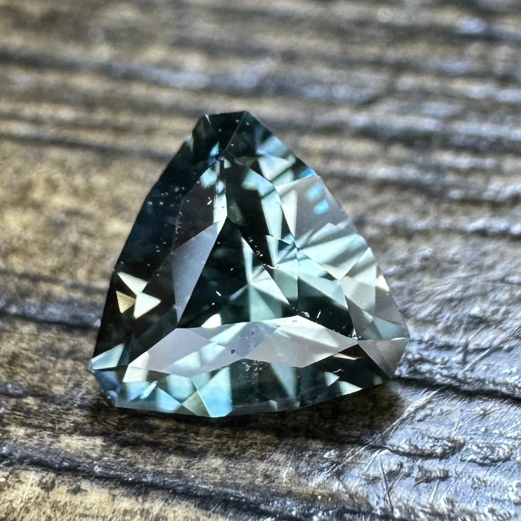 0.82ct Montana Sapphire Faceted Stone SA030