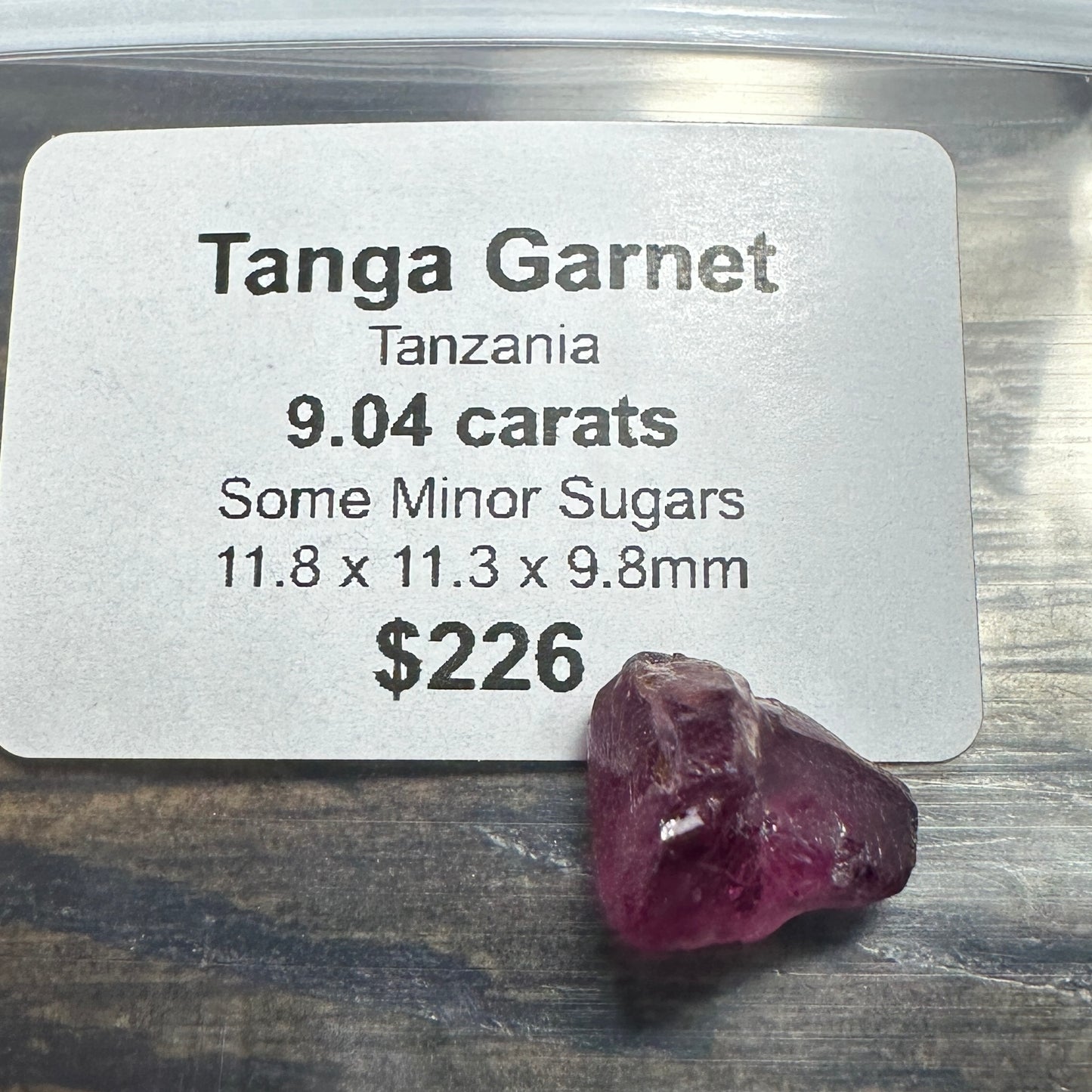 9.04ct TANGA ROSE GARNET Facet Rough