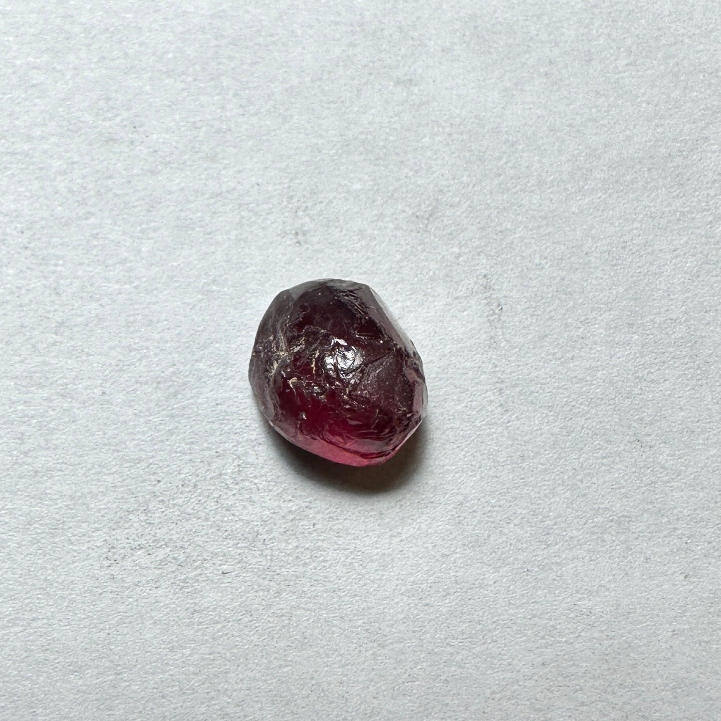 4.36ct RHODOLITE GARNET Facet Rough