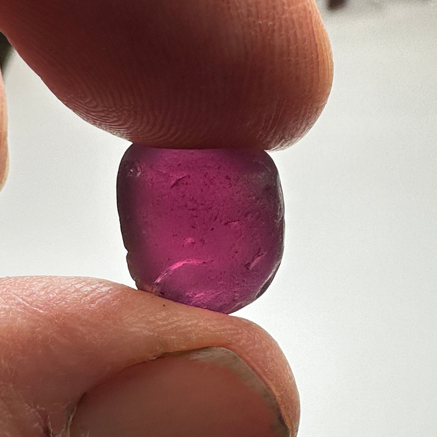 16.6ct RHODOLITE GARNET Facet Rough