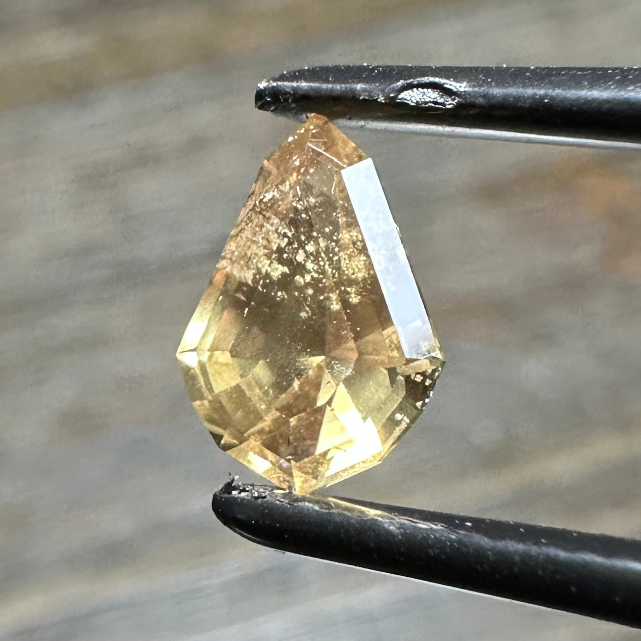 2.16ct Umba Sapphire Faceted Stone SA010