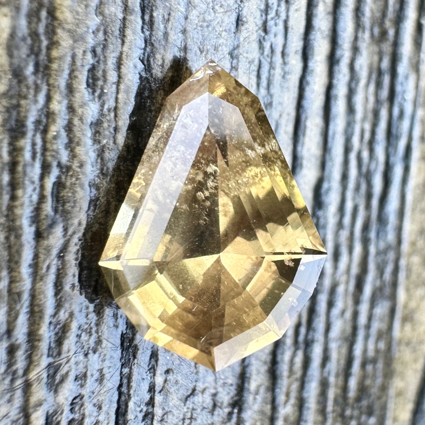 2.16ct Umba Sapphire Faceted Stone SA010