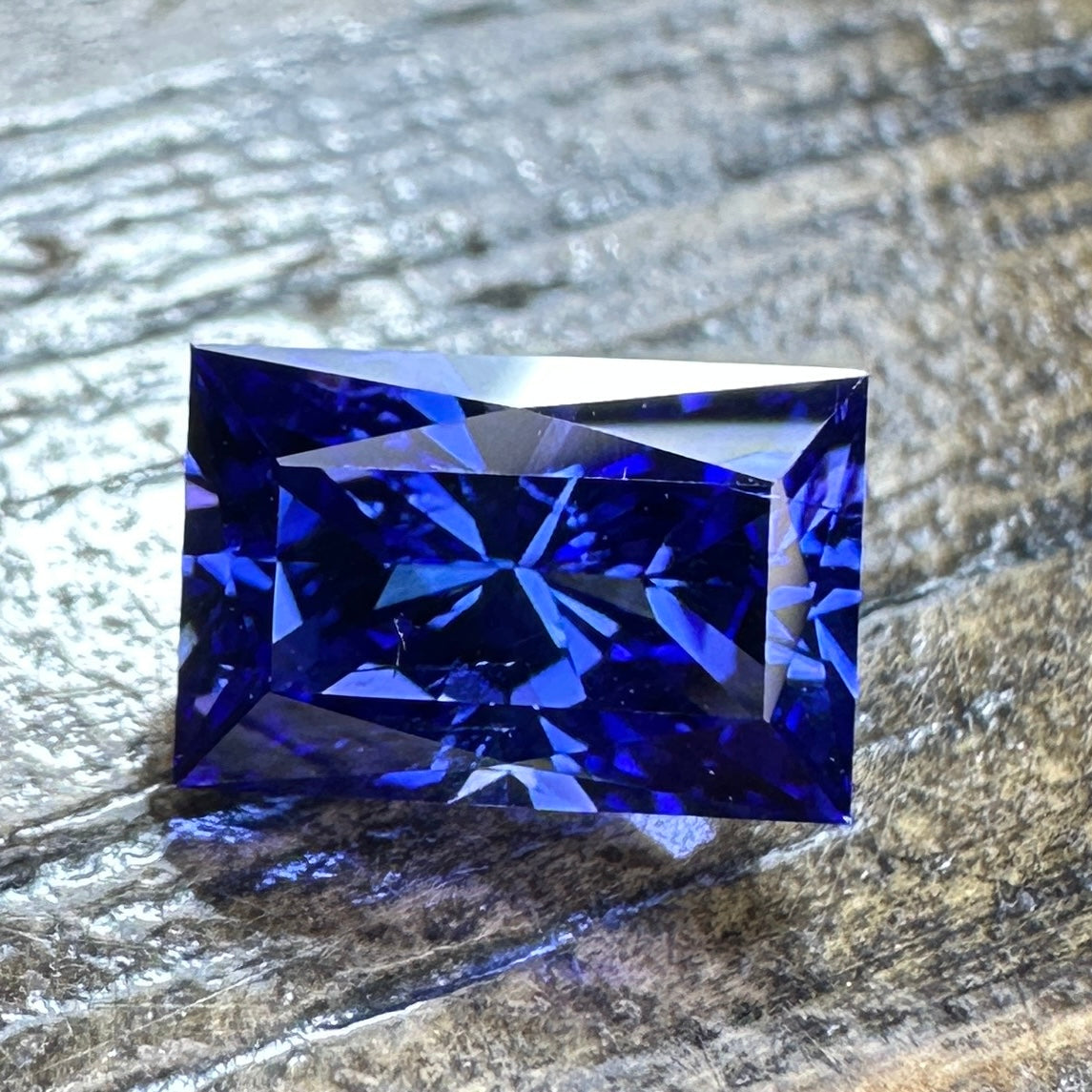 2.26ct Heated TANZANITE Faceted Stone TAN001