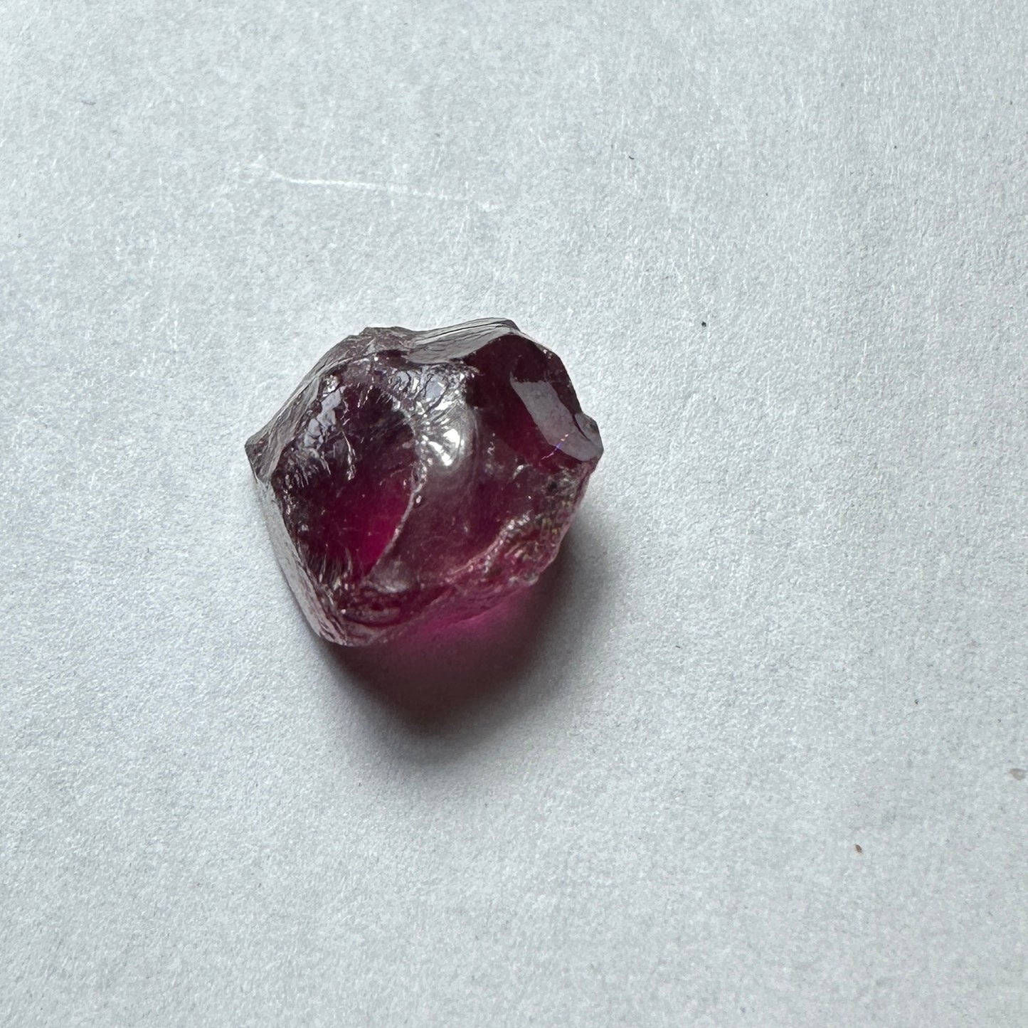 7.34ct RHODOLITE GARNET Facet Rough