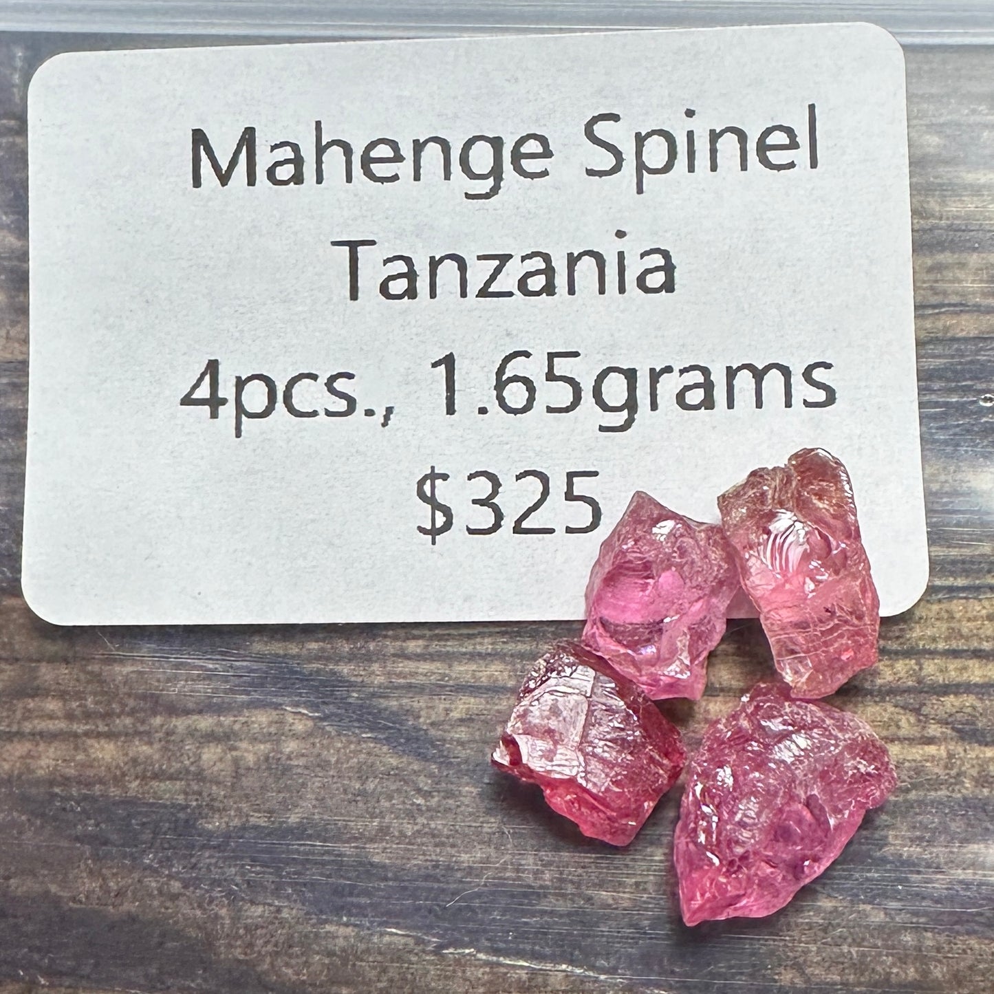 MAHENGE SPINEL 4pcs., 1.65g Facet Rough Parcel