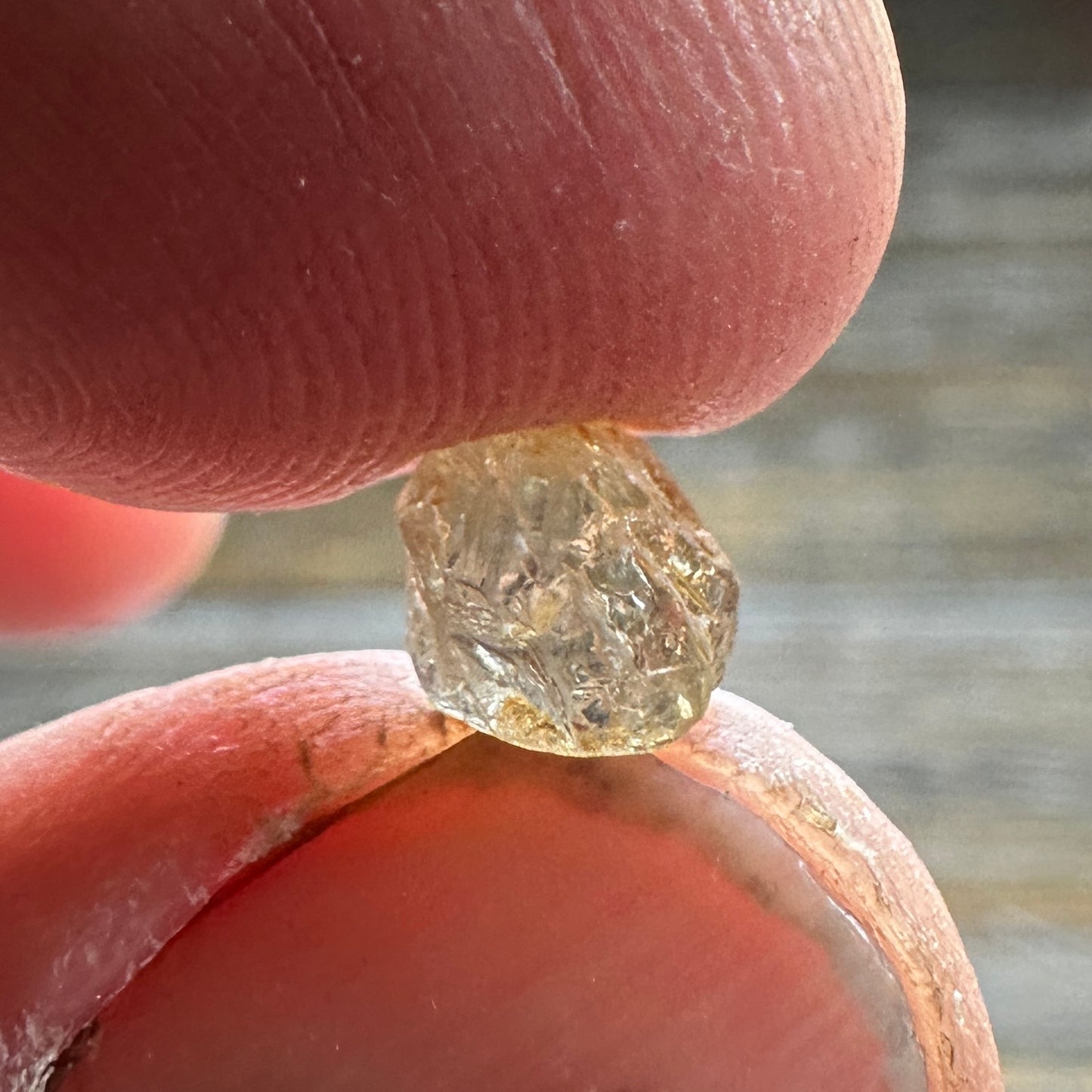 3.82ct UMBA SAPPHIRE Facet Rough