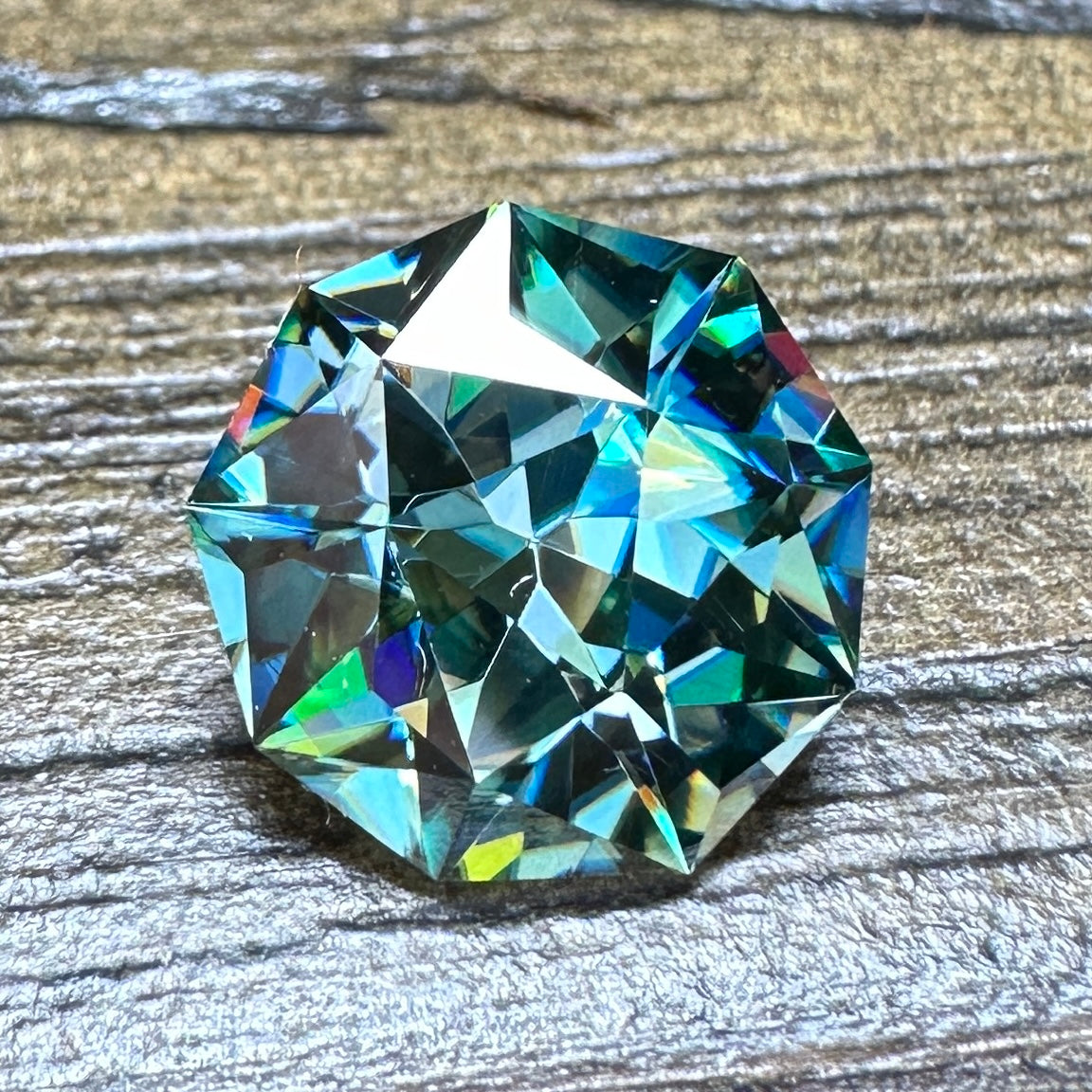 4.32ct DICHROIC MOISSANITE Faceted Stone